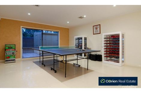 Property photo of 11 Ardenne Court Narre Warren South VIC 3805