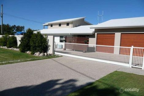 8 Cypress Ave, Rainbow Beach, QLD 4581