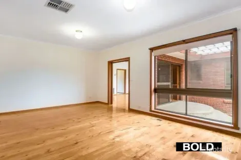 Property photo of 9 Gallus Court Bundoora VIC 3083