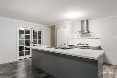 Property photo of 13 Dorsal Bend Hammond Park WA 6164