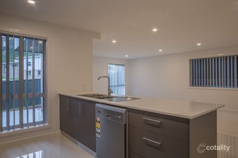 Property photo of 15 Headwater Place Albion Park NSW 2527