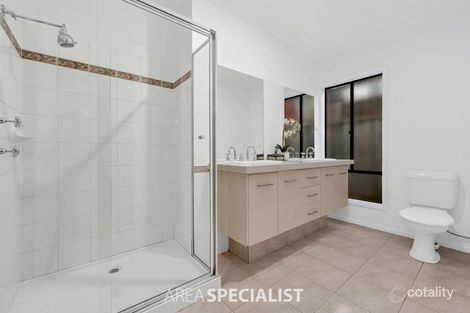 Property photo of 2 Marigold Place Lyndhurst VIC 3975