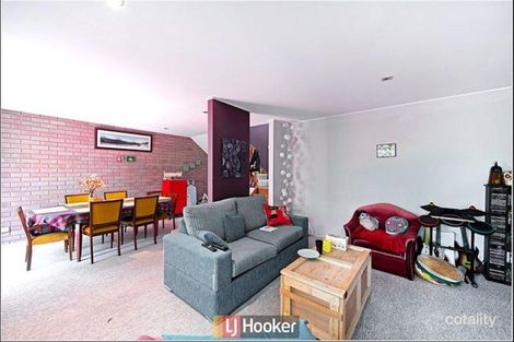 Property photo of 85 Barnet Close Phillip ACT 2606