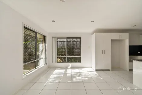 Property photo of 4 Cathy Way Kallangur QLD 4503