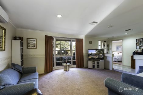 Property photo of 2 Lara Place Melton West VIC 3337