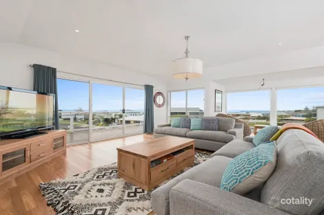 Property photo of 1 Nigel Court Apollo Bay VIC 3233