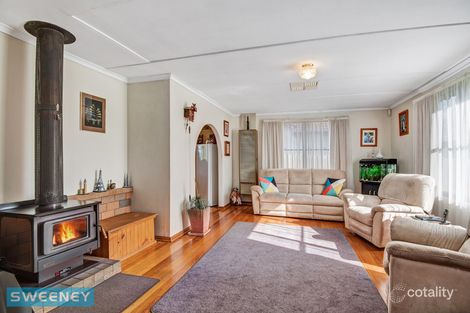 Property photo of 3 Golden Avenue Werribee VIC 3030