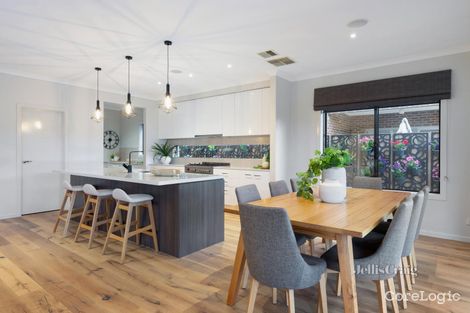 Property photo of 28 Orchard Grove Blackburn South VIC 3130