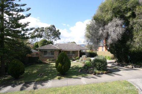 11 Macey St, Croydon South, VIC 3136