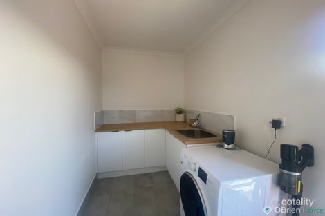 Property photo of 25 Carolina Avenue Wangaratta VIC 3677