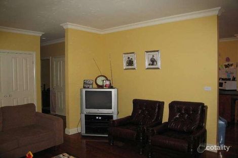 Property photo of 2/1 Bernard Street Reservoir VIC 3073