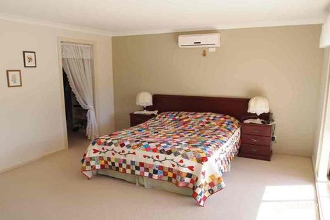 149 Station St, Porepunkah, VIC 3740