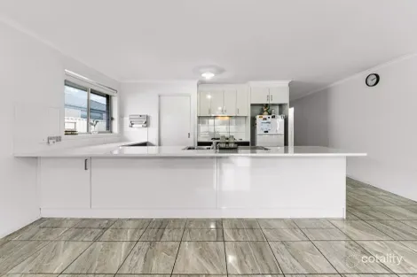 Property photo of 200 Blue Horizons Way Pakenham VIC 3810
