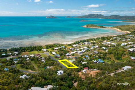 2 Roseric Cres, Hideaway Bay, QLD 4800