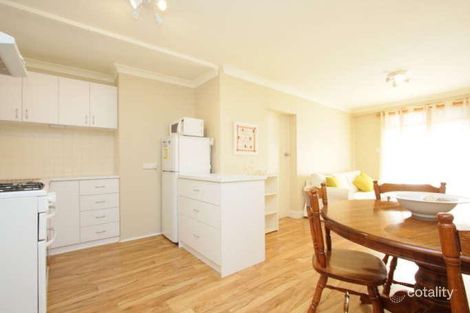 3/11 King George St, Victoria Park, WA 6100