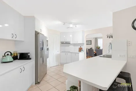 Property photo of 4 Swissalp Drive Urraween QLD 4655
