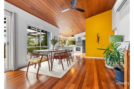 4j Gregory St, Wyoming, NSW 2250