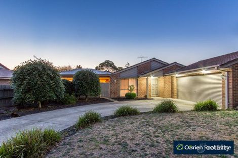 154 Lawless Dr, Cranbourne North, VIC 3977