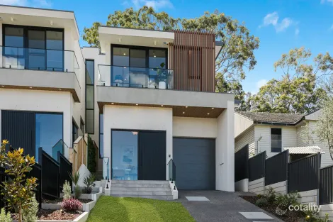 Property photo of 7 Manning Parade Dundas Valley NSW 2117