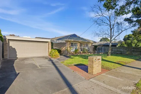 18 Alameda Dr, Sale, VIC 3850