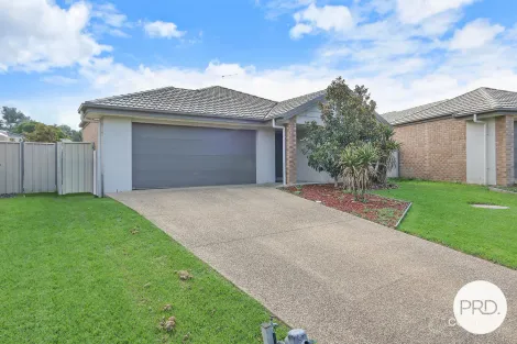 Property photo of 23 Kendall Drive Hamilton Valley NSW 2641