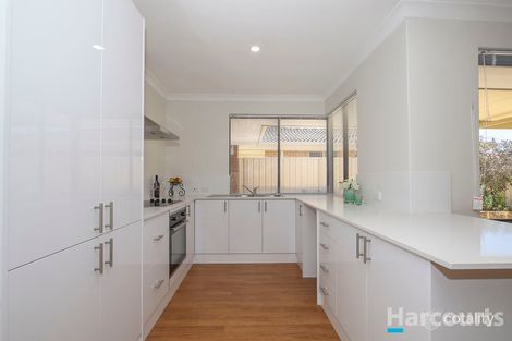 Property photo of 36 Browning Way Lake Coogee WA 6166