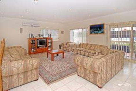 Property photo of 10 Cannes Court Greenvale VIC 3059