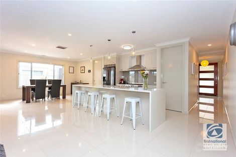 Property photo of 17 Pembroke Crescent Wodonga VIC 3690