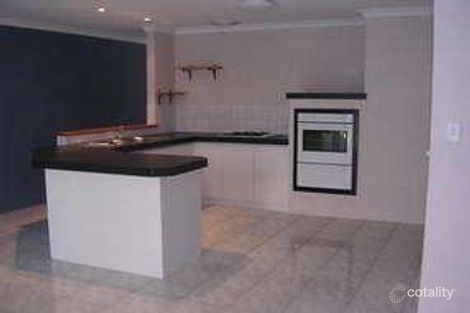 Property photo of 31 Silkhurst Crescent Warnbro WA 6169
