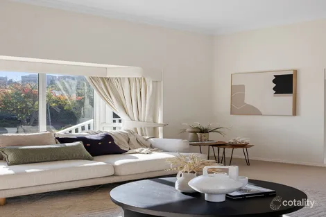 Property photo of 48 Avebury Drive Berwick VIC 3806