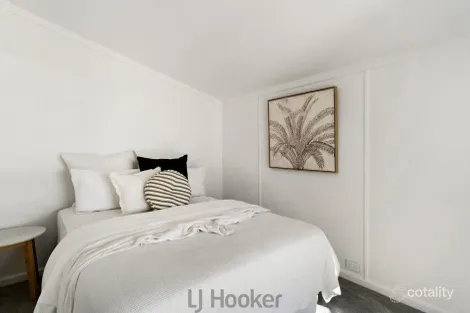 Property photo of 45 Bareki Road Eleebana NSW 2282