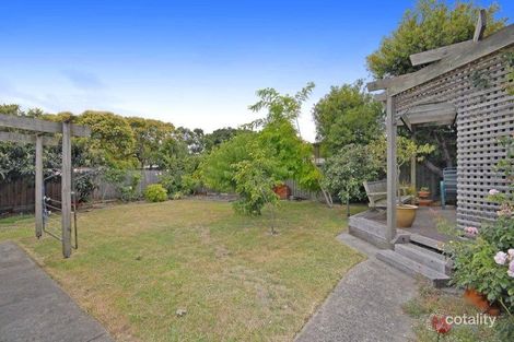 Property photo of 15 Highclere Avenue Mount Waverley VIC 3149