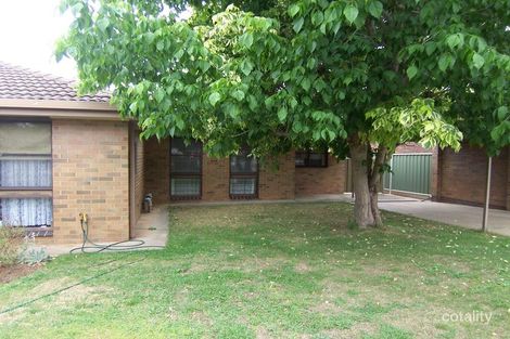 2/42 Nabilla Cres, Strathdale, VIC 3550