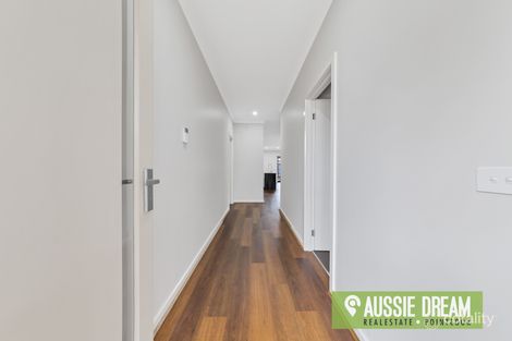 Property photo of 16 Avonmore Way Weir Views VIC 3338