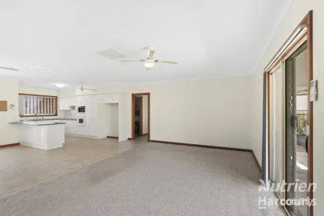 Property photo of 10 Ian Drive Paringa SA 5340