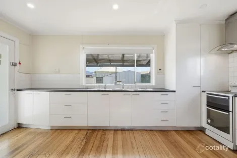 Property photo of 38 Renfrew Circle Goodwood TAS 7010