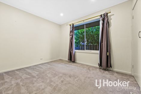 Property photo of 16 Dunkinson Street Narre Warren VIC 3805