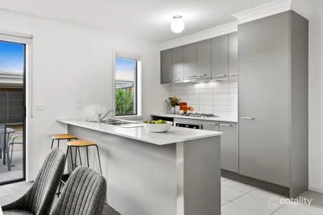 Property photo of 45 Painted Hills Road Doreen VIC 3754