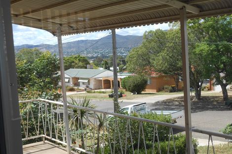 Property photo of 90 Oak Street South Tamworth NSW 2340
