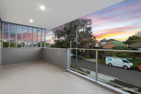 Property photo of 22 Marina Crescent Greenacre NSW 2190