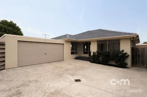 2/6 MAUDE AVE, GLENROY, VIC 3046