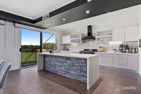 8 Riverside Tce, Windaroo, QLD 4207