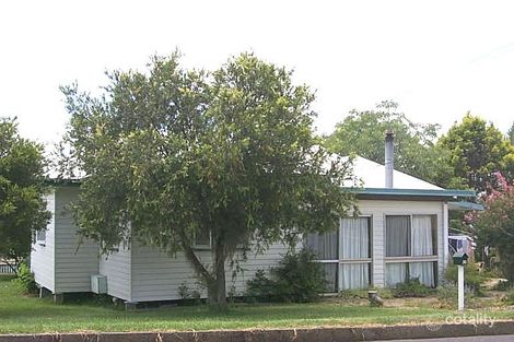 30 Blackstone Rd, Newtown, QLD 4305