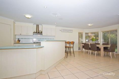 Property photo of 6 Lilydale Place Forest Lake QLD 4078