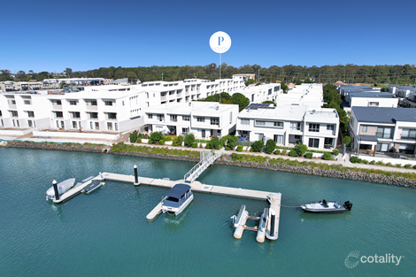 18/156 Marina Quays Bvd, Hope Island, QLD 4212
