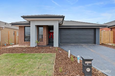 Property photo of 70 Hanover Circuit Melton South VIC 3338