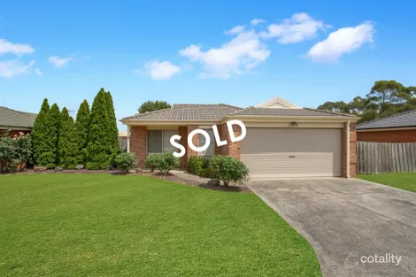 Property photo of 4 Mark Place Pakenham VIC 3810