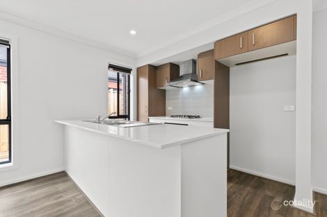 Property photo of 70 Hanover Circuit Melton South VIC 3338