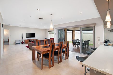 Property photo of 16 Kooljak Road Broadwater WA 6280