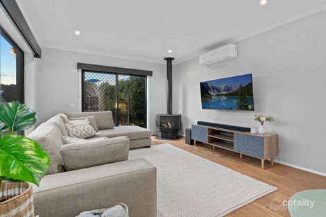 Property photo of 4 Old Trafford Way Officer VIC 3809